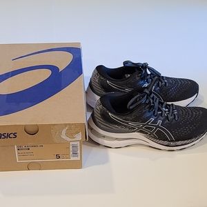 ASICS Gel-Kayano 28 - New with box women's 5